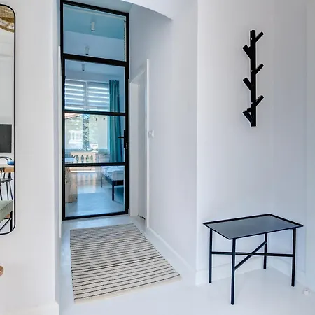 Apartment Dr - Cape
