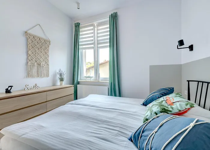 Apartment Dr - Cape *